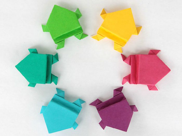 Easy Origami Frogs
